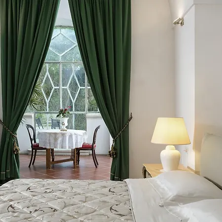 Nocleg ze śniadaniem Antica La Viola, With Private Pool 3*