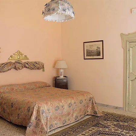 Antica La Viola, With Private Pool Nocleg ze śniadaniem 3*